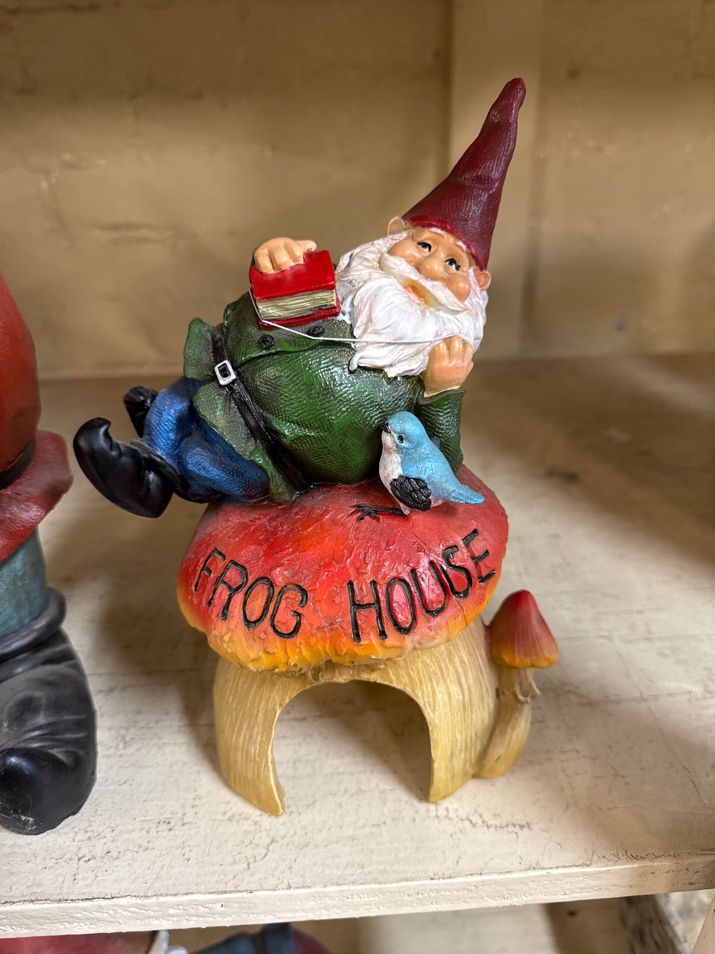Frog house gnome